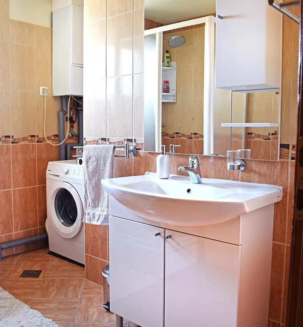 Prekrasan Apartman Sa Kaminom Zadar